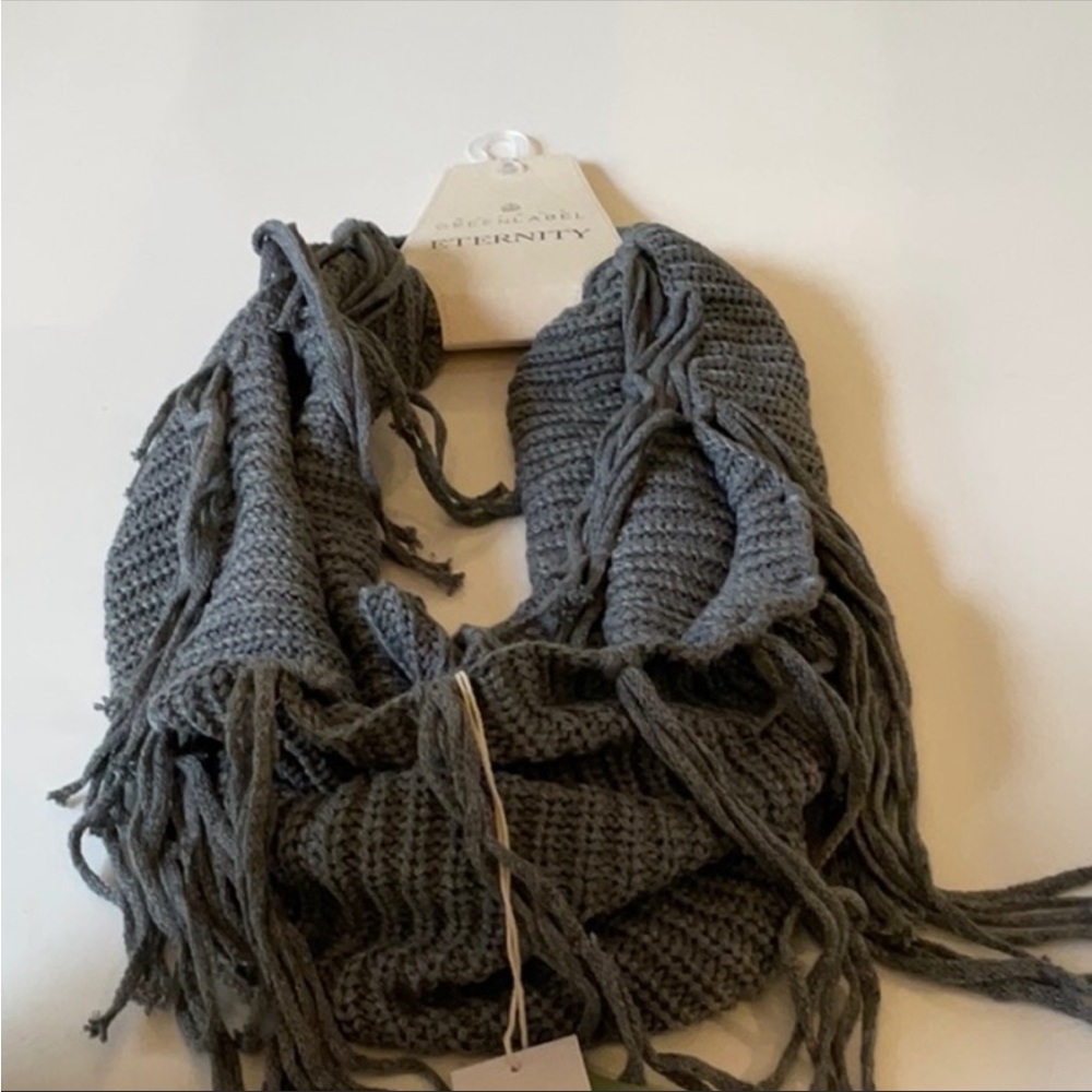 NWT QUAGGA Green Label Eternity Grey Knitted Infinity Scarf - Picture 3 of 9